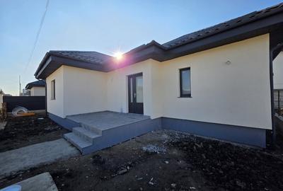 Casa individuala pe parter, teren 330mp, Harman - 15