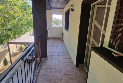 Casă cu 4 camere cu Teren 100 Mp în Băneasa