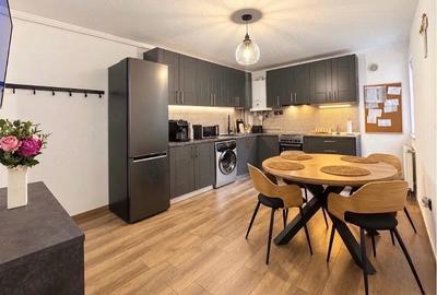 Apartament cu 2 camere decomandat în Zorilor