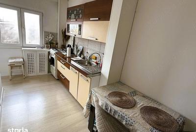 Apartament cu 2 camere decomandat în Rovine - 3
