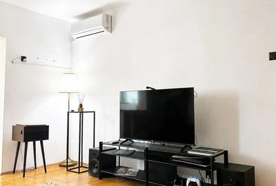 Apartament cu 3 camere decomandat în Nerva Traian