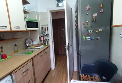 Apartament cu 3 camere semidecomandat, mobilat în Titan - 6
