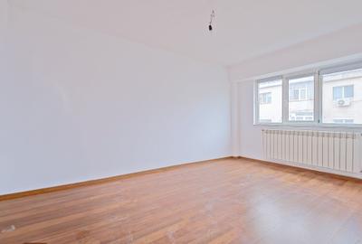 Apartament cu 3 camere de vânzare în Mangalia, 600 m până la plajă . - 1