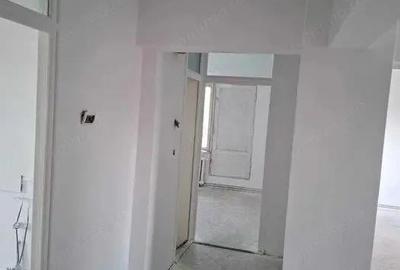 Apartament cu 3 camere decomandat în Unirii