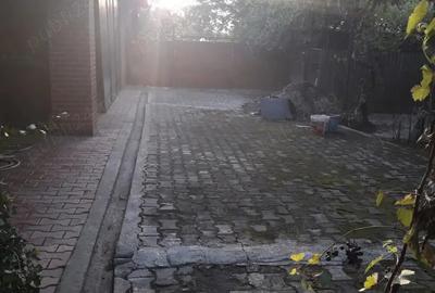 Casă cu 6 camere în Copăceni - 11