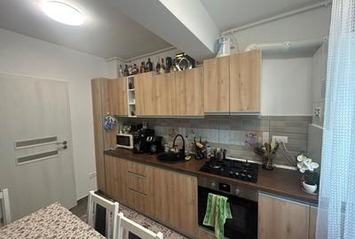 Apartament cu 3 camere decomandat în Berceni - 6
