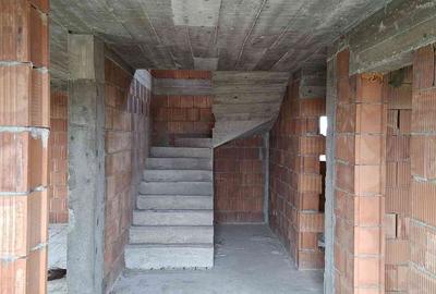 Casă cu 6 camere cu Teren 500 Mp în Frumușeni - 7