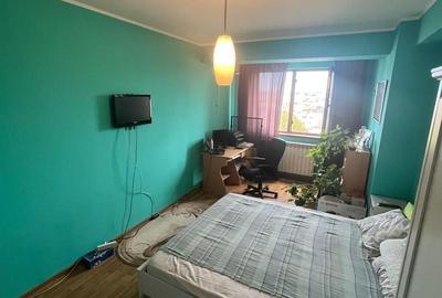 Apartament cu 4 camere FOARTE MARE inel 1 - 18