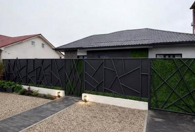 Casa de vanzare la intrare in Cumpana pe partea stanga - 2