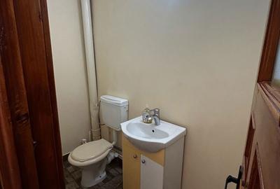 Apartament cu 3 camere în Central - 3