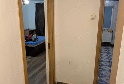 Primesc in gazda cuplu casatorit in apartament de 3 camere Primesc in gazda cuplu casatorit in apartament de 3 camere - 4