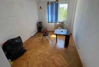 REA1023877 Apartament 3 Camere Masina de Paine Sector 2 de Vanzare - 2