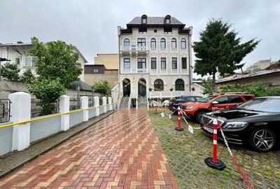 Casă cu 4 camere cu Canalizare în Victoriei - 4