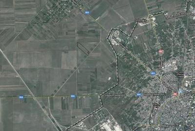 Teren de 42000 mp, în Central - 3