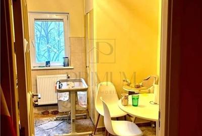 DAMBOVITA - ETAJ 3 - DECOMANDAT - 3 CAMERE - 2 BAI - 2 BALCOANE - CENTRALA PROPR - 8