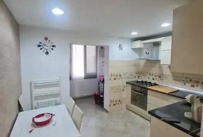 Apartament cu trei camere, zona Bradet - 3