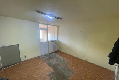 Garsoniera spatioasa, 32 mp, etaj intermediar, Zona Parang - 1