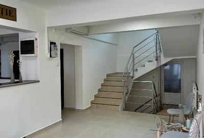 Spațiu de închiriat 500 mp – ultracentral Oradea, ideal pentru clinică / cabinet - 1