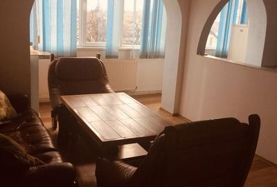 Apartament cu 3 camere decomandat în Lotrioara - 5