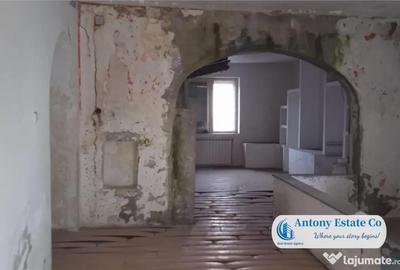 Casă cu 6 camere cu Teren 520 Mp în Gării