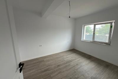 Vila superba la strada principală - finisaje de lux, direct de la proprietar - 2