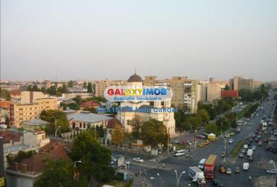 Apartament cu 3 camere semidecomandat în 13 Septembrie