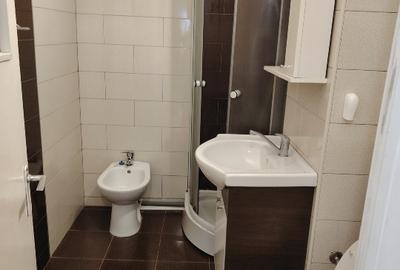 Proprietar, vând apartament 2 camere decomandate, zona Narcisa - 6