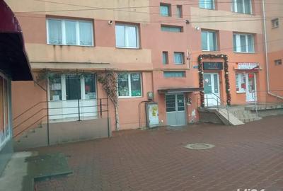 Spațiu comercial, de 42 mp, în Central - 1