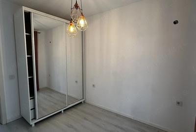 Apartament cu 3 camere decomandat, mobilat în Păcurari
