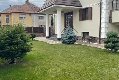 Vila de lux 750 mp teren | 360 mp construi?i | Apartament independent - 3