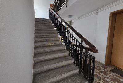 Apartament 3 camere decomandat, spatios, 5/8 -Bd.Unirii, Comision 0% - 23