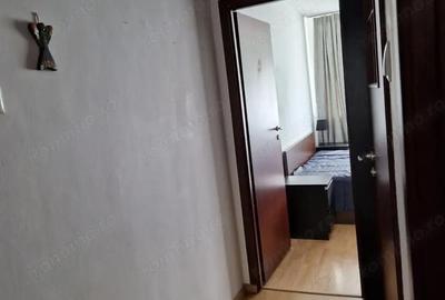 Apartament cu 3 camere semidecomandat în Pajura - 2
