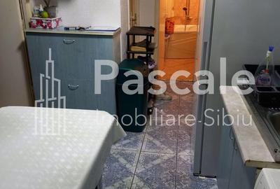 Apartament cu 3 camere în Central - 1