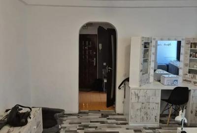 Apartament cu 3 camere semidecomandat, mobilat în Colentina - 3