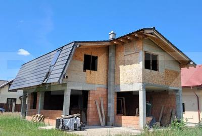 Casă cu 4 camere cu Canalizare în Cristian - 8