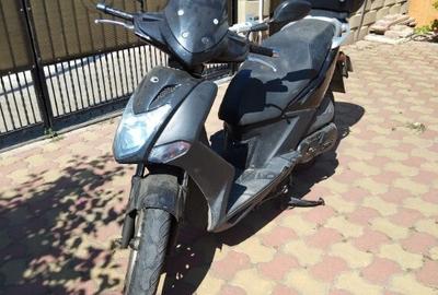 Casă cu 5 camere cu Teren 2600 Mp în Mitocu Dragomirnei - 9