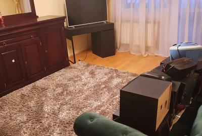 Apartament cu 3 camere decomandat în Central - 2