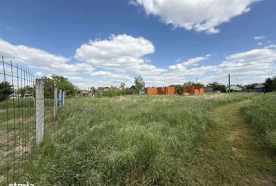 Spațiu comercial, în Leș - 13