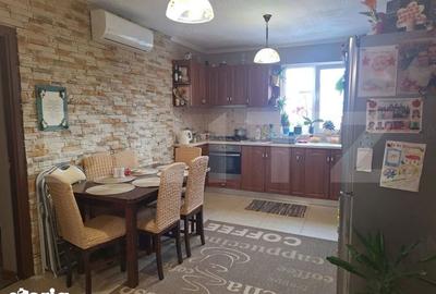 Apartament cu 2 camere decomandat în Rogerius
