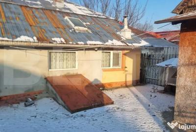 Casă cu 4 camere cu Teren 900 Mp în Lipănești - 5