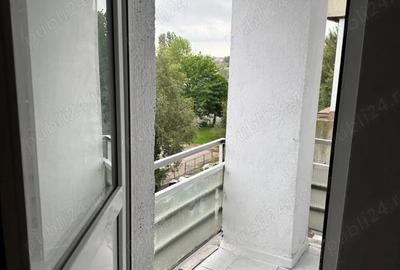 Garsonieră decomandată în Brătianu - 2