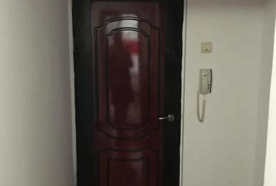 De vanzare apartament 2 camere decomandat - 6