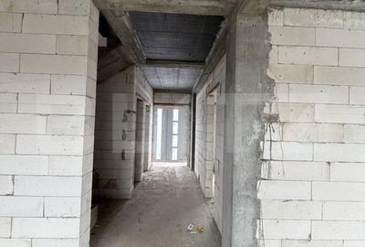 Casă cu 4 camere în Central - 1