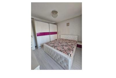 Apartament cu 3 camere decomandat în Capitol - 2