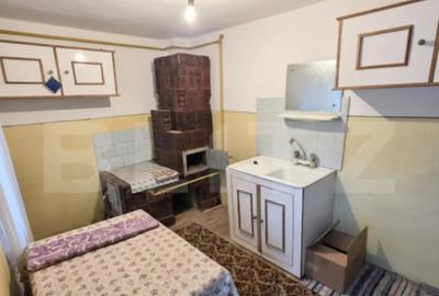 Casă cu 4 camere cu Teren 1300 Mp în Central