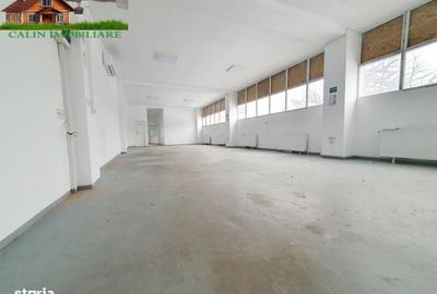 Spațiu comercial, de 150 mp, în Central