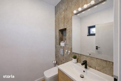 Casă cu 4 camere cu Teren 201 Mp în Central