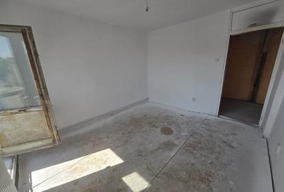 Langa Sud Plaza. Decomandat. Centrala proprie. 2 Balcoane, Debara. - 7