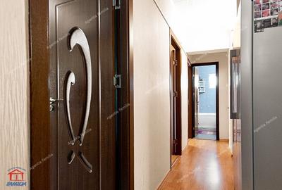Apartament spatios, renovat, 4 camere, decomandat, etaj 4, Micro 39 - 5