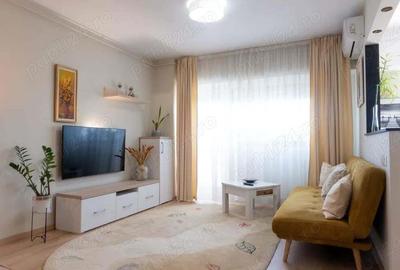 Garsonieră decomandată în Titan